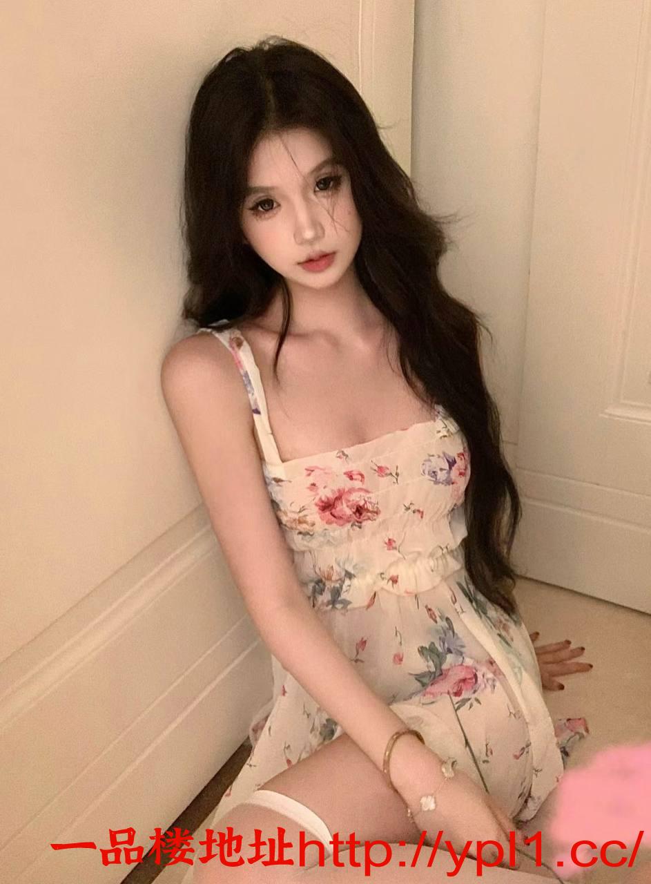 新人逼紧粉嫩小甜妹