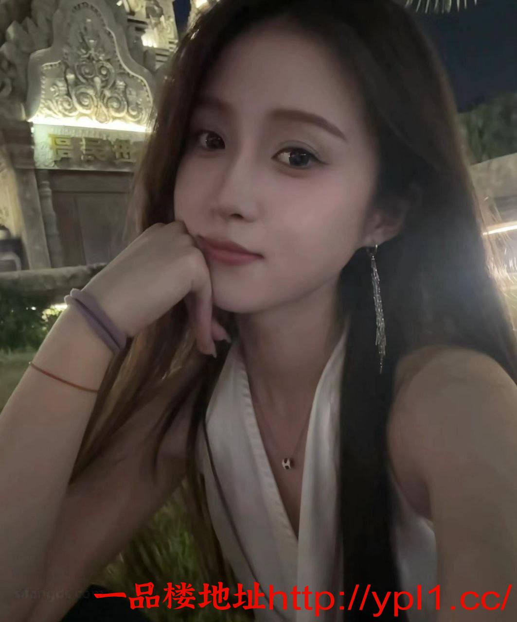 分享顶级兼职妹妹 极品身材粉嫩多汁意犹未尽(可外出)