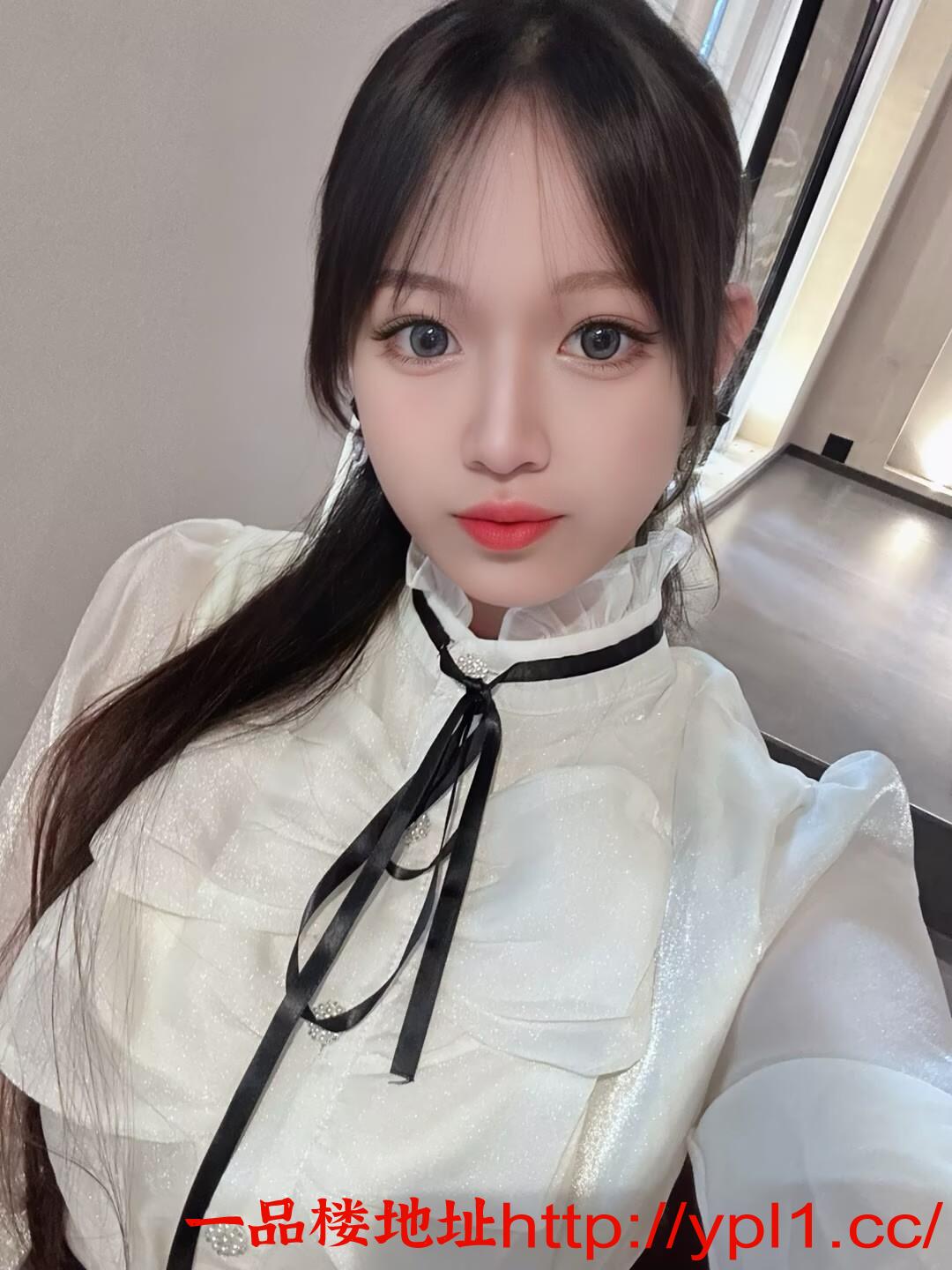 粉嫩性感水多小甜妹刚下海