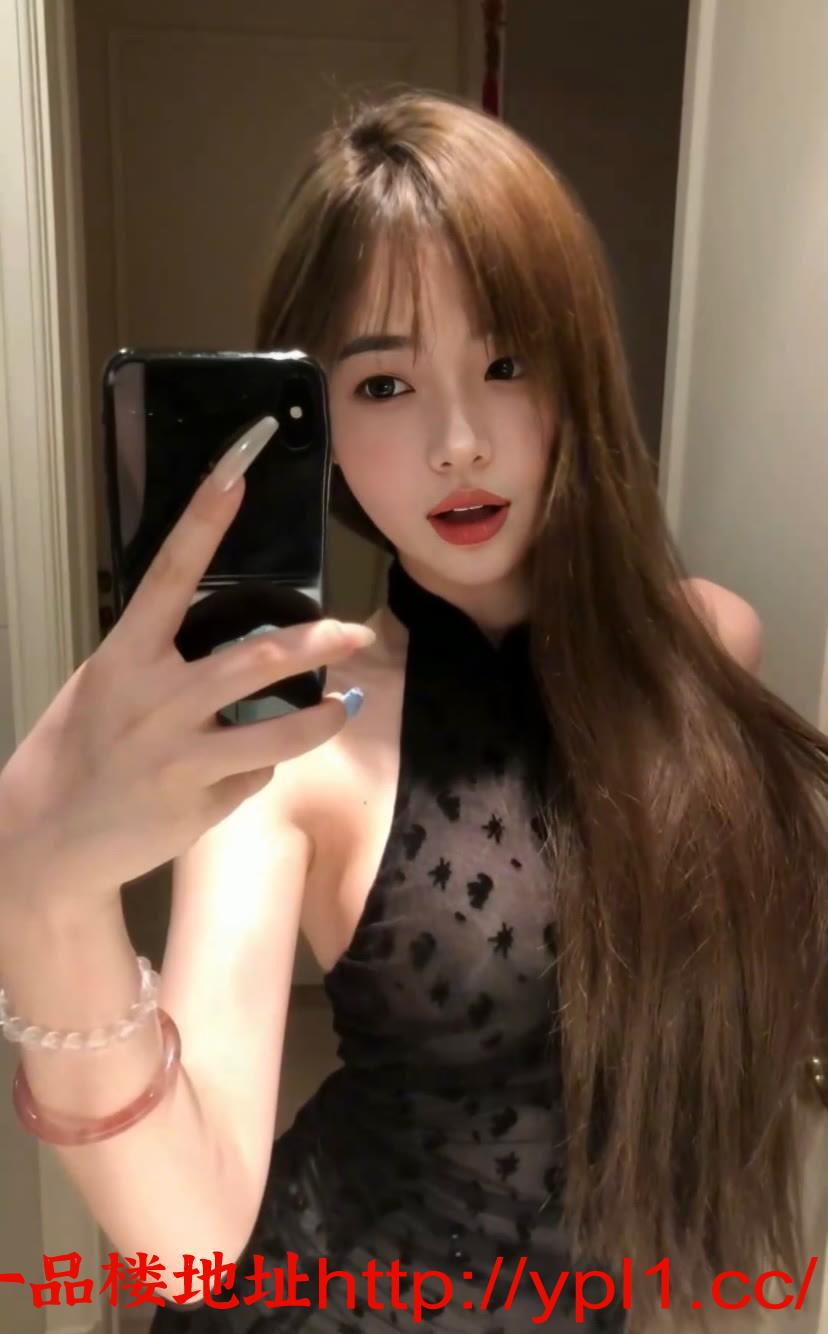 气质奶茶妹妹外表清纯内心风骚也家教