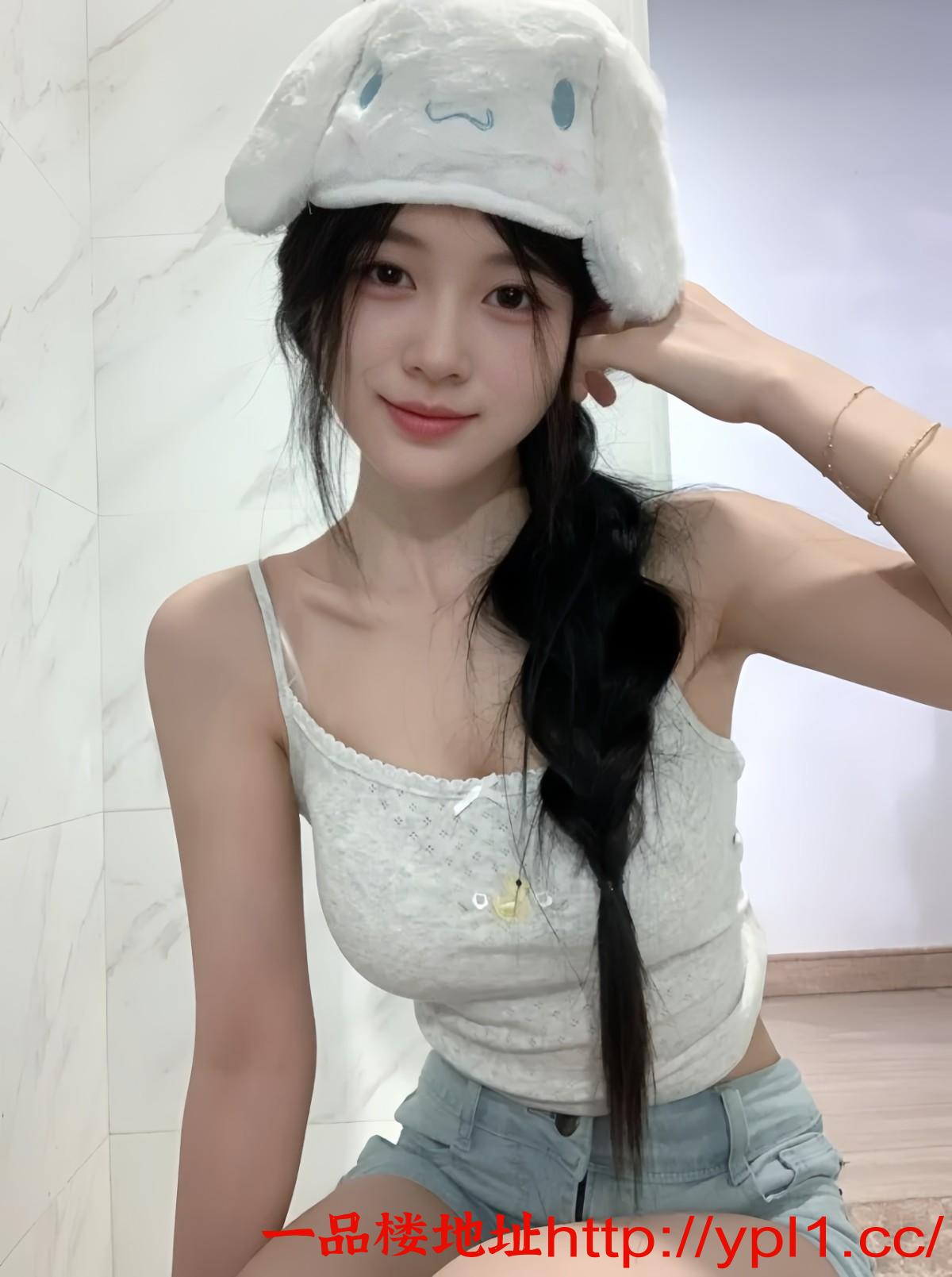 正在考研23岁女孩 身高168 36D熊 小巧玲珑 (已验真人）