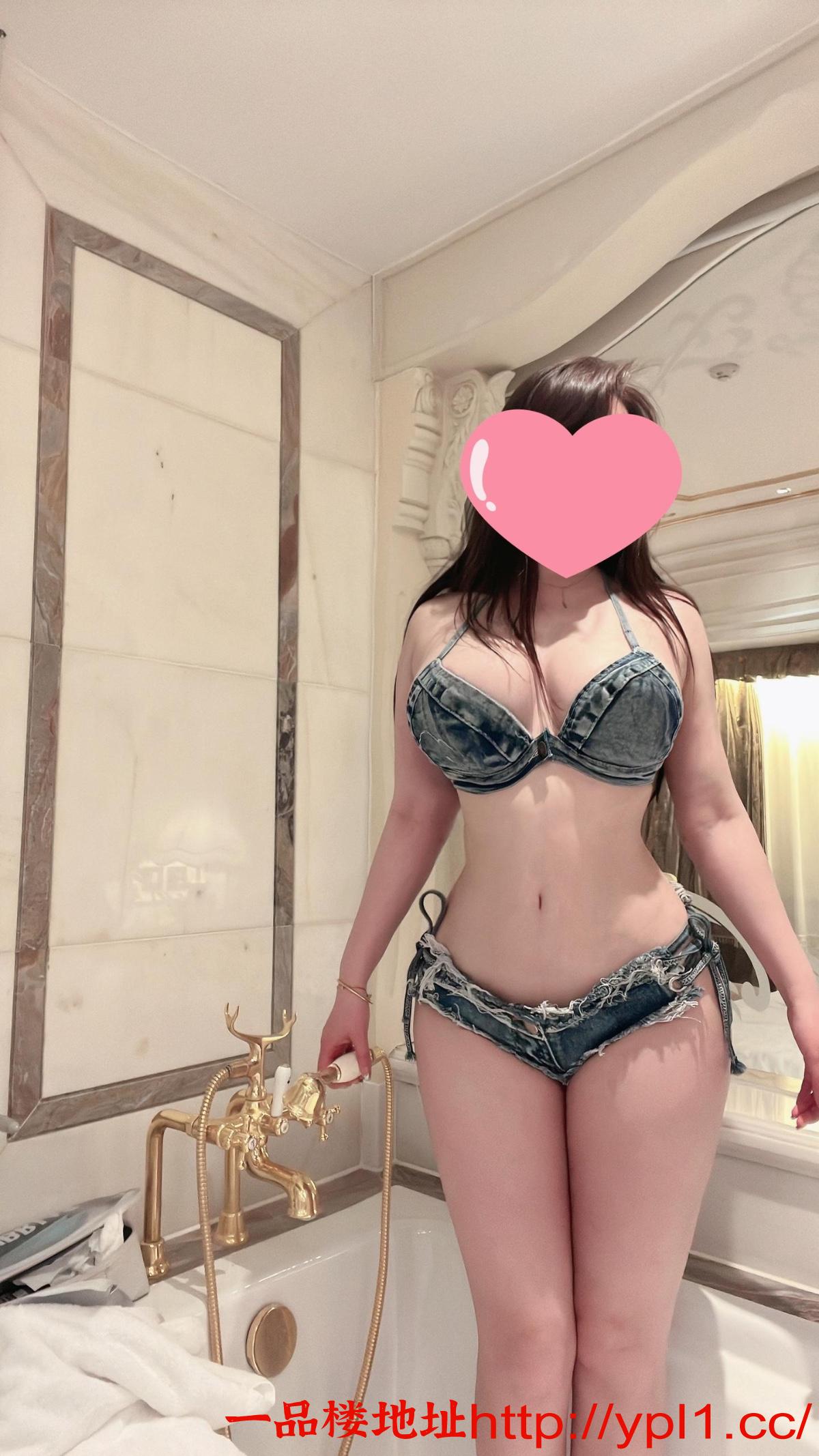 绝一品的服装店巨乳老板娘