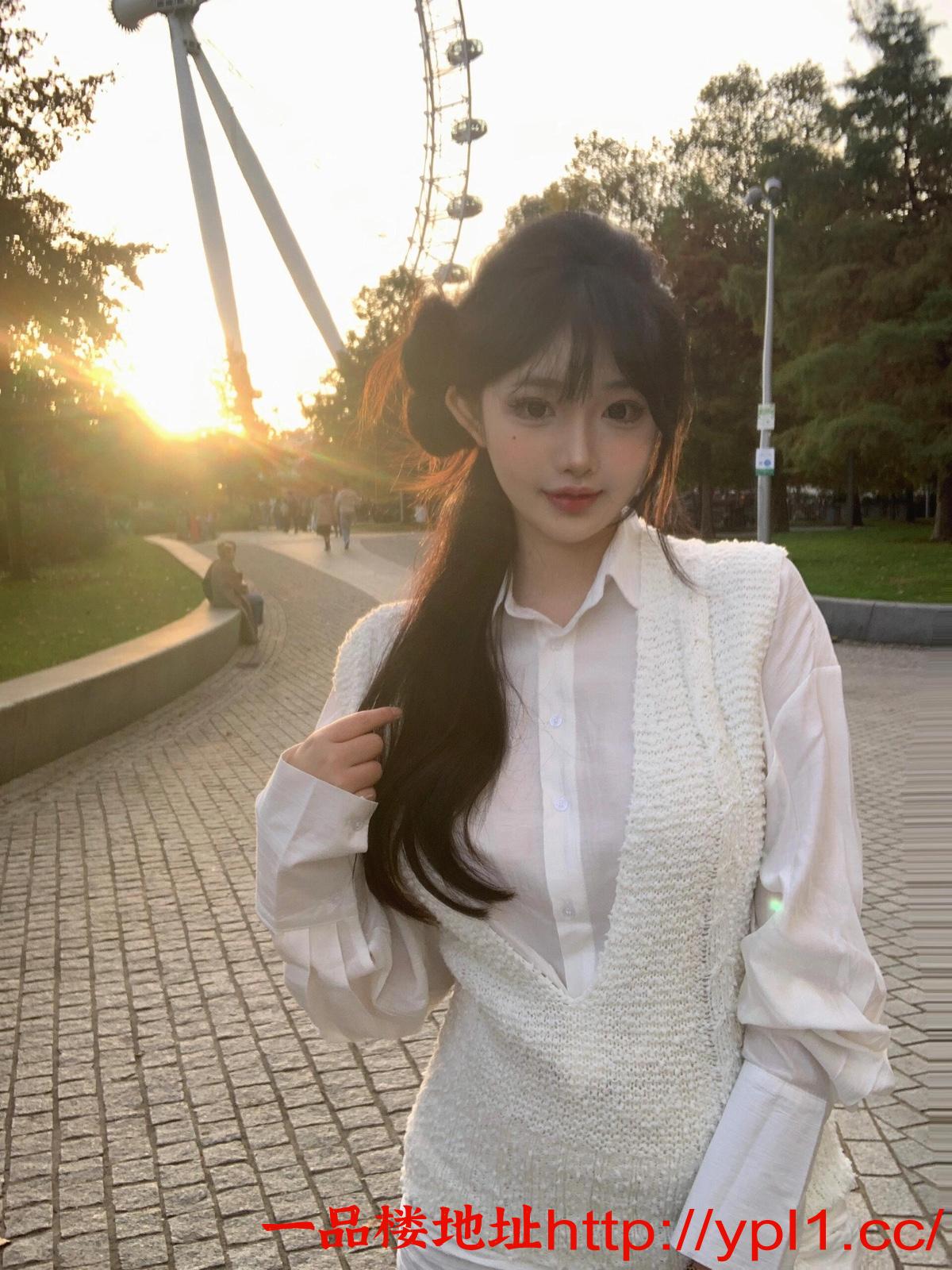 极品幼教老师粉嫩白虎鲍鱼