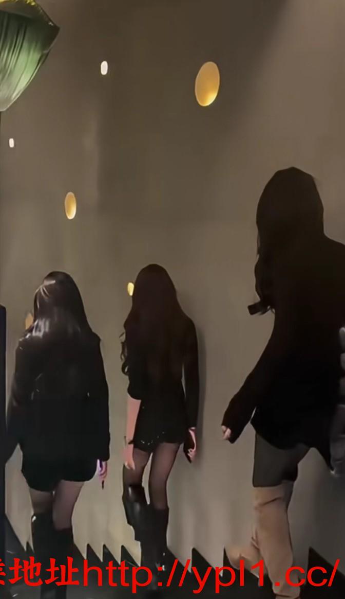 同城会所兼职小姐姐风骚撩人花样多！