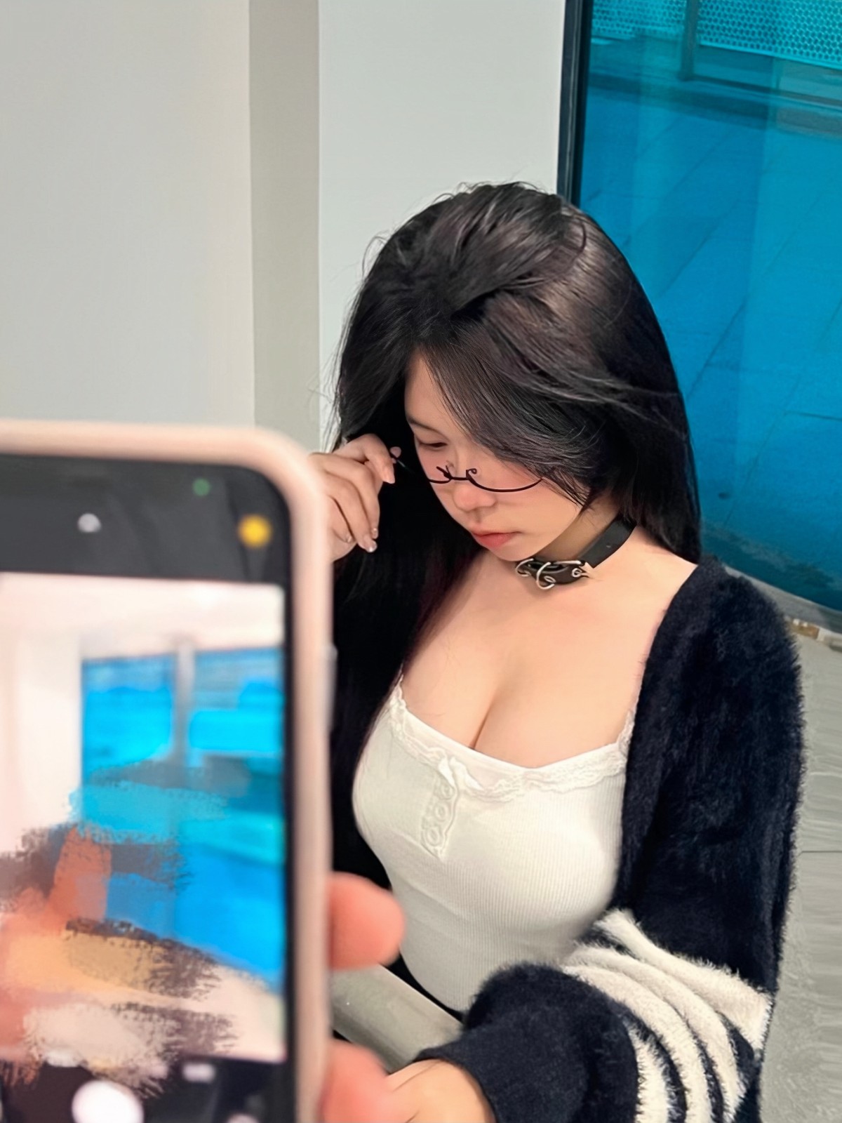 性感嫩妹身体旺盛比少妇还骚