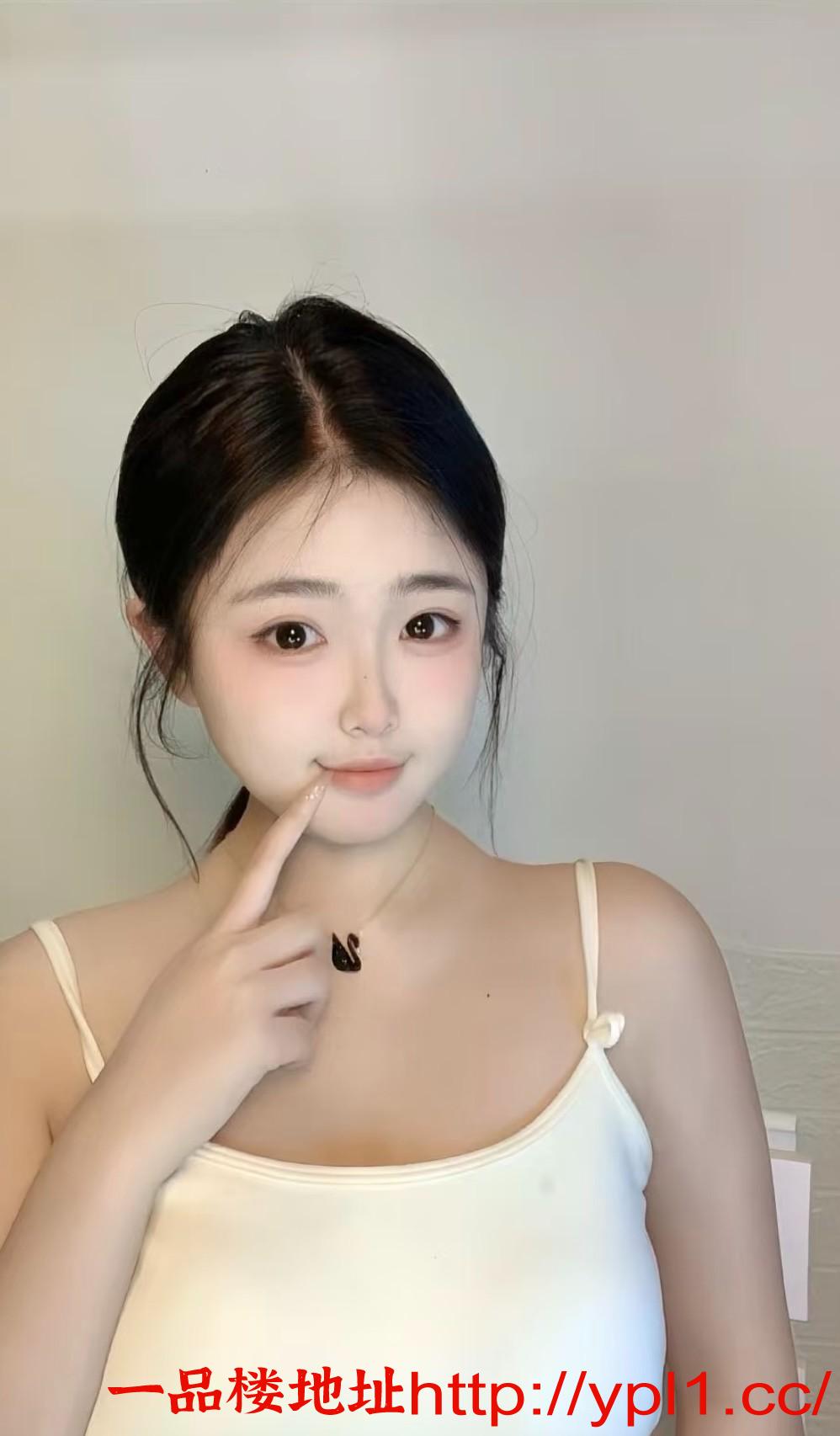 清纯钢琴老师下海化身现场性爱教学老师