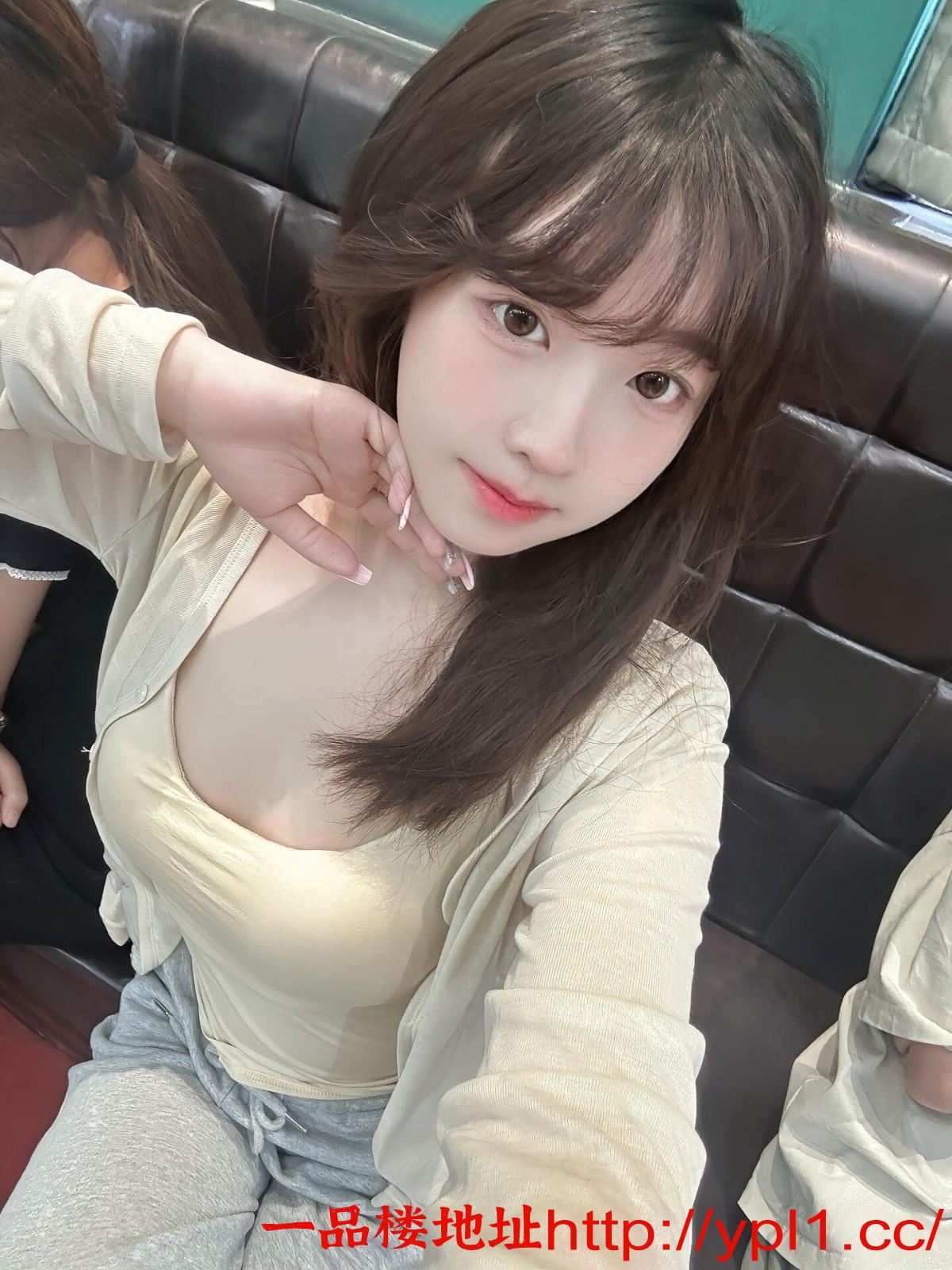 逼嫩水多口活好有各种丝袜制服配合姿势 可外出