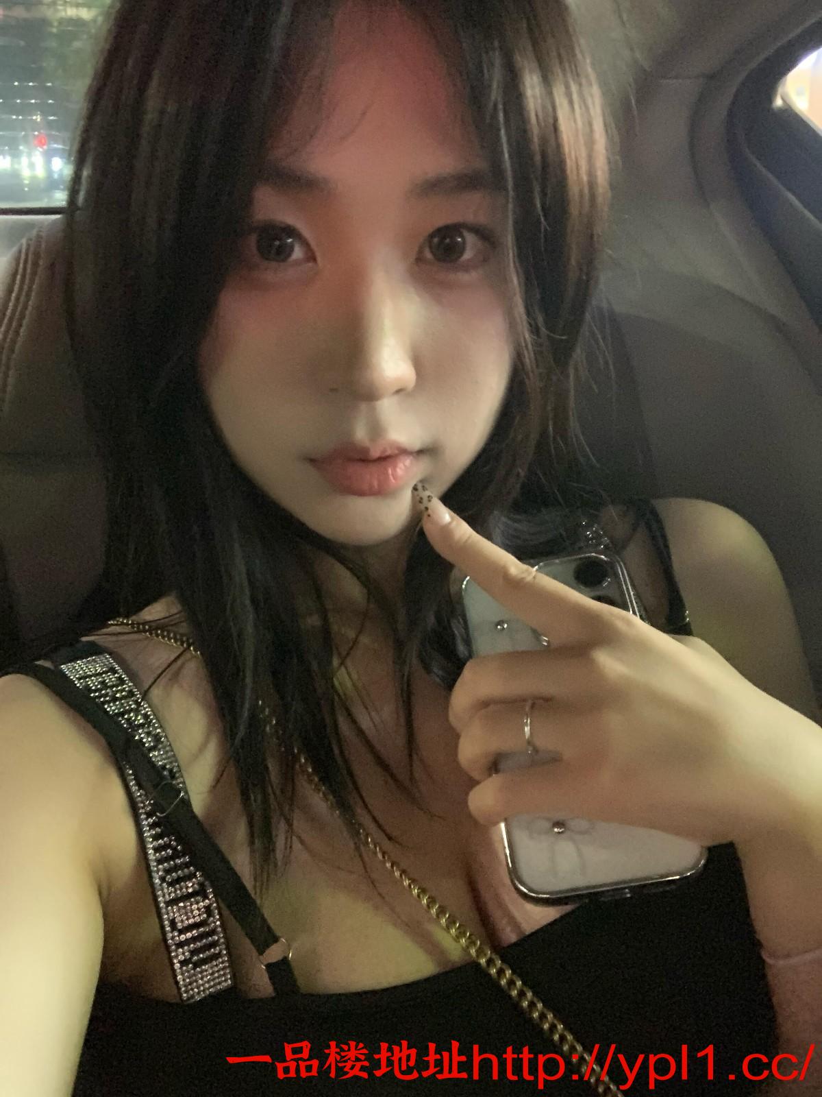 清纯女高中生兼职，刚成年 可上们