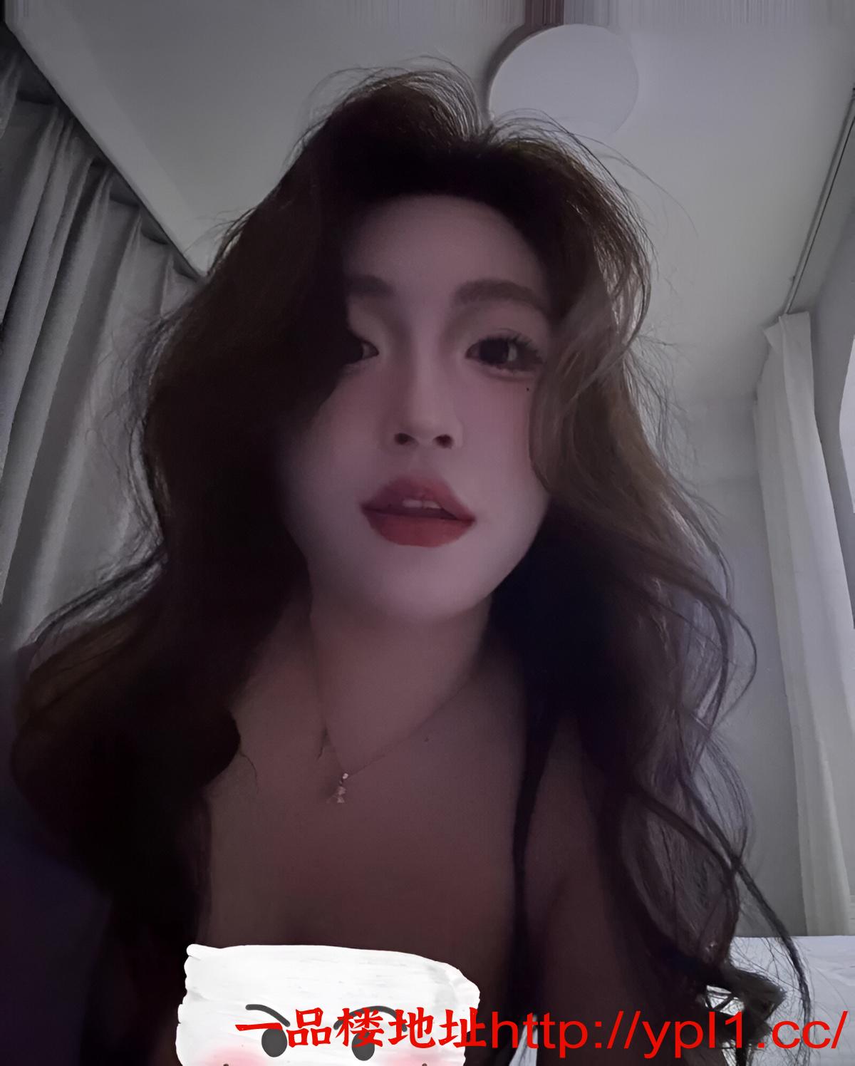 翘臀大奶御姐型