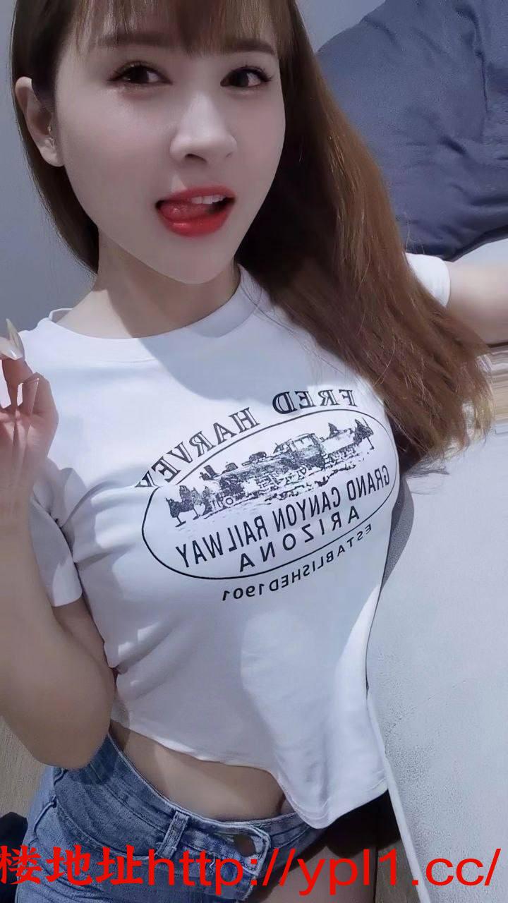 性感胸大圆挺嫩逼边操边喷水   （可外出）