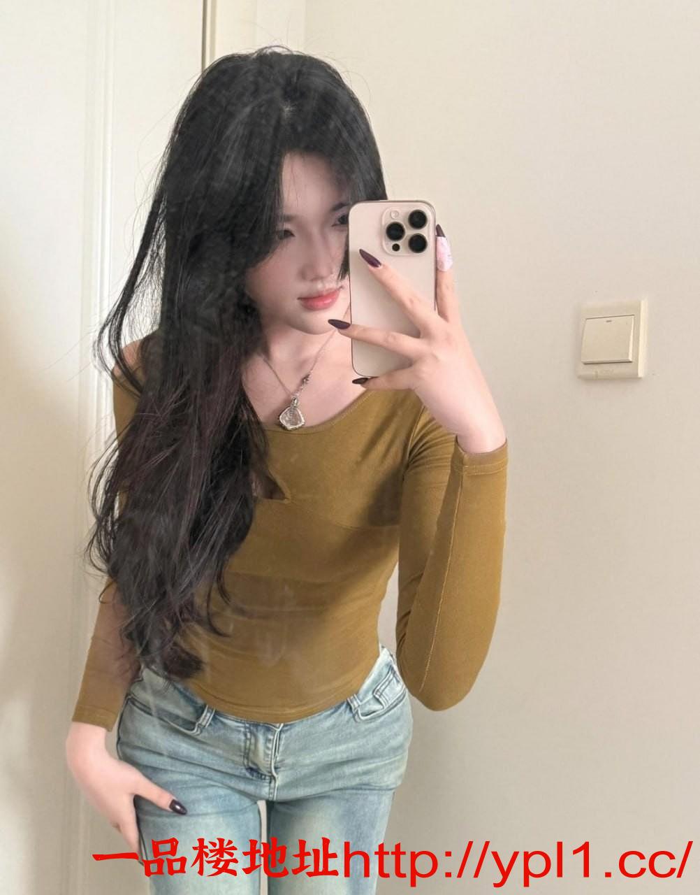 极品尤物圆润蜜桃白虎鲍鱼学姐