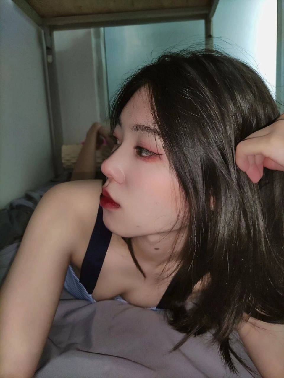 漂亮学生妹下海兼职