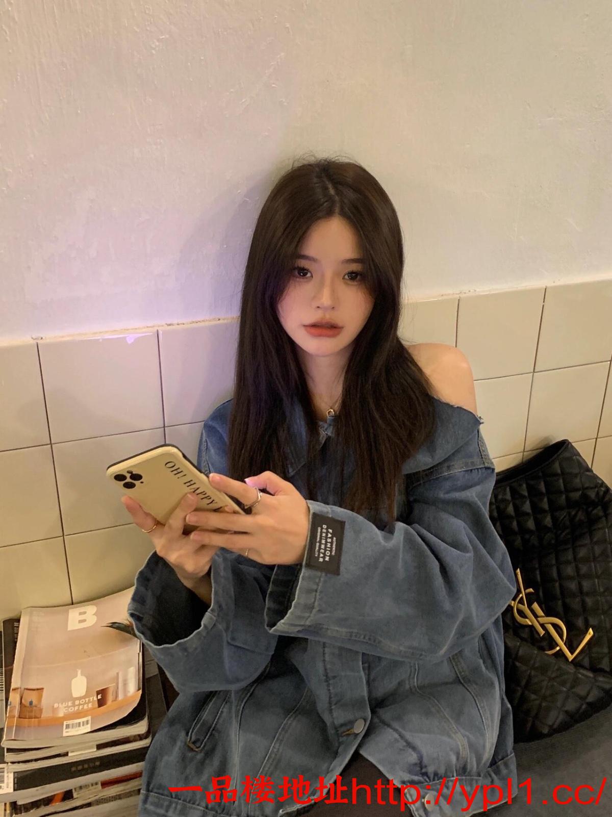 区清纯高颜值性感御姐00后