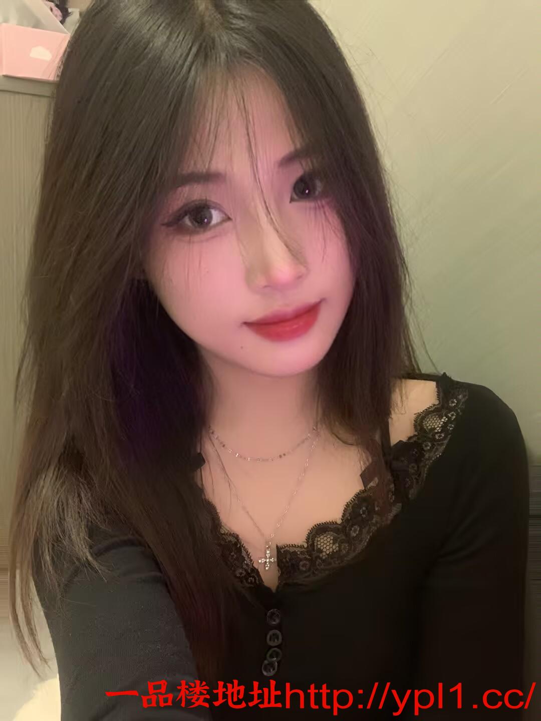 性感尤物兼职嫩妹