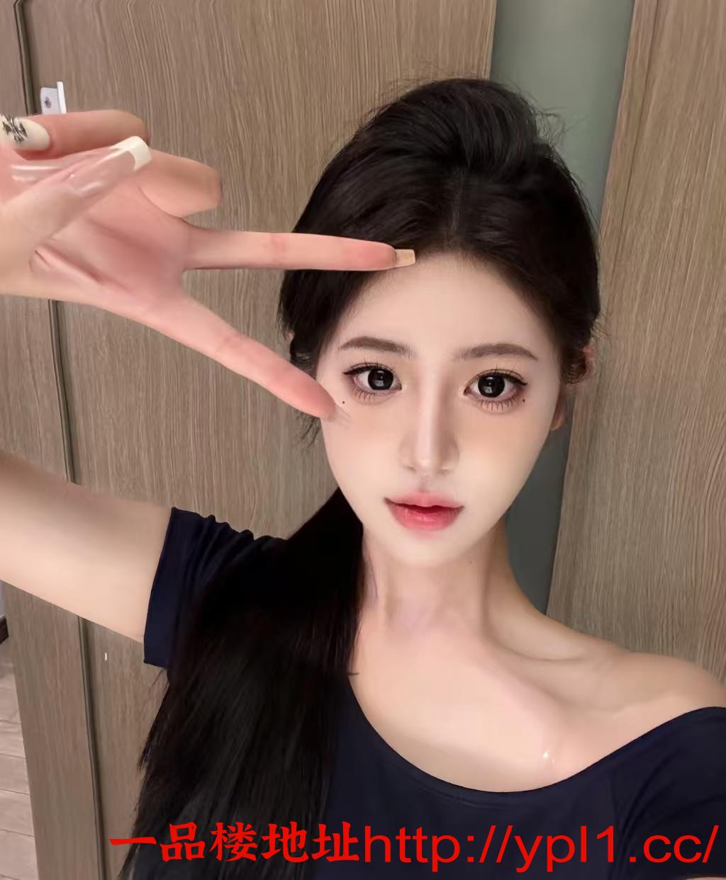 沙区气质美女大长腿身材火辣