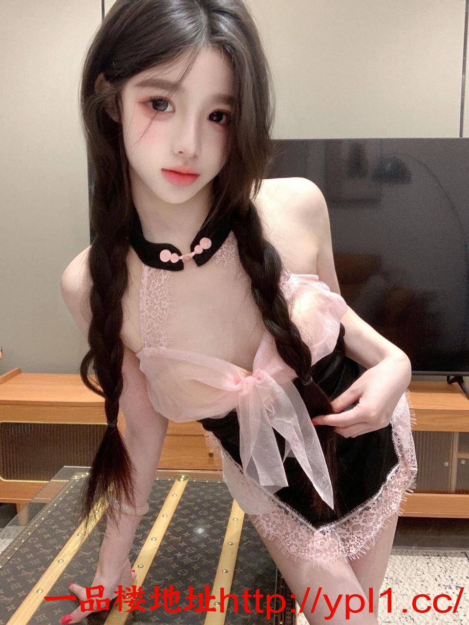 激情狂野cos小妹后入开裆黑丝