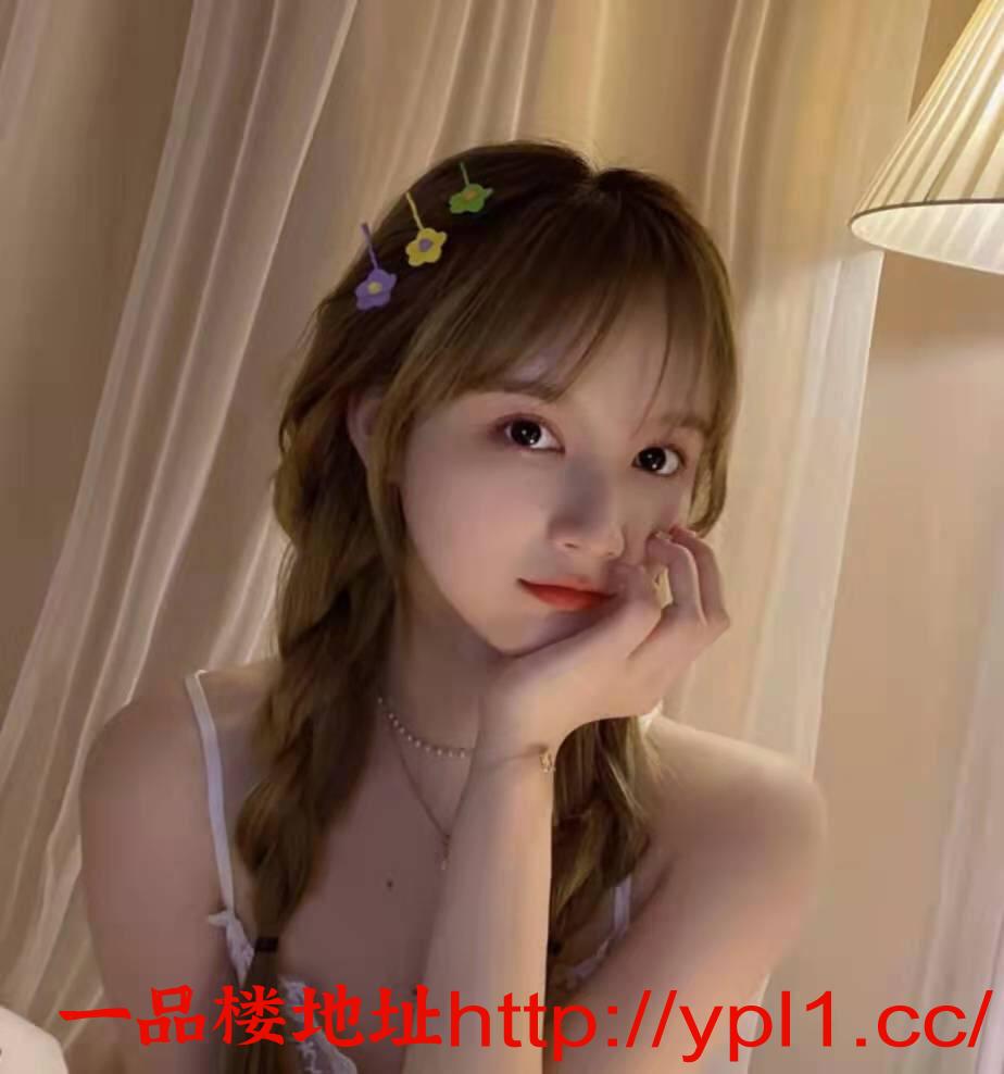 学院妹子清纯反差萌妹