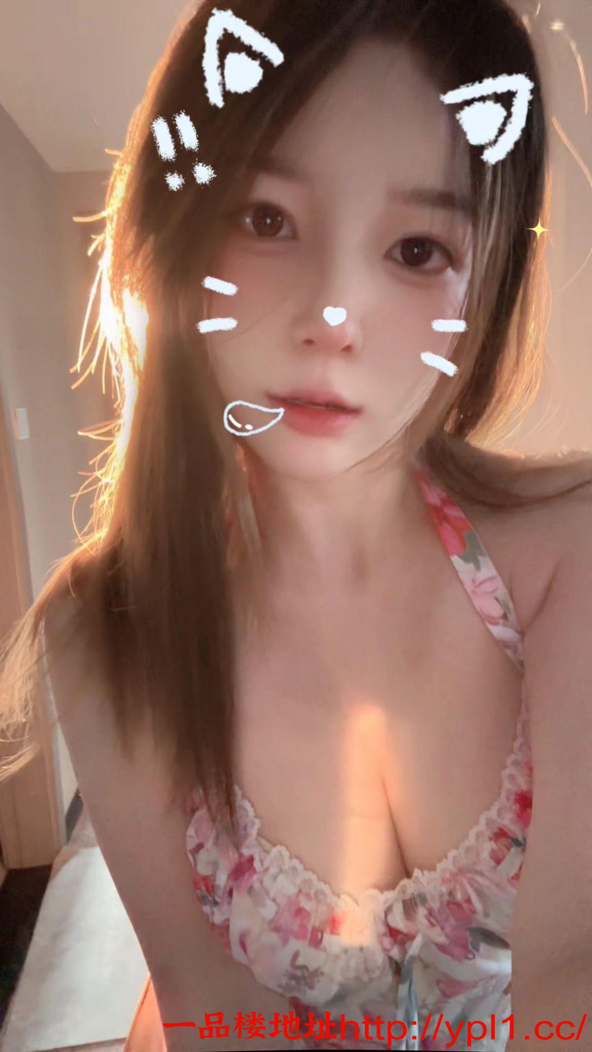 兼职性感小妹三点粉小穴嘴巴很紧