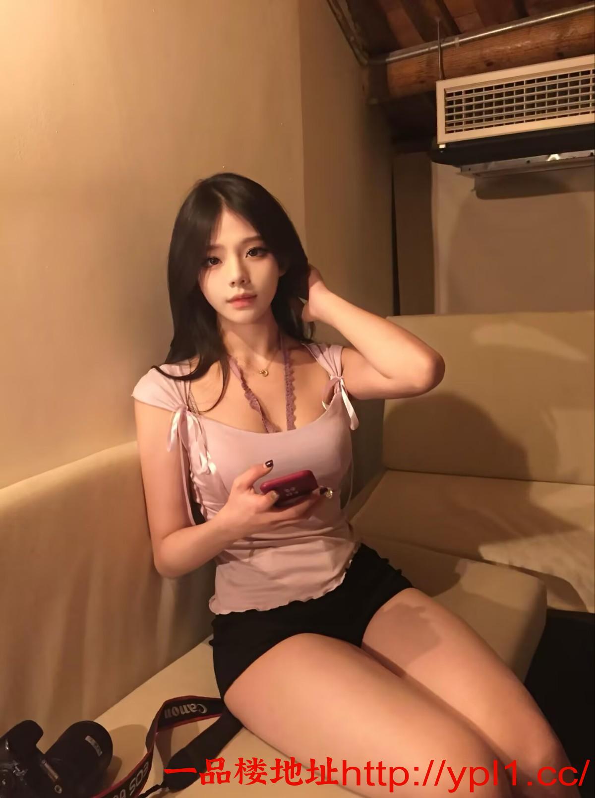 00后妹子，粉粉的，逼又紧(可外出)