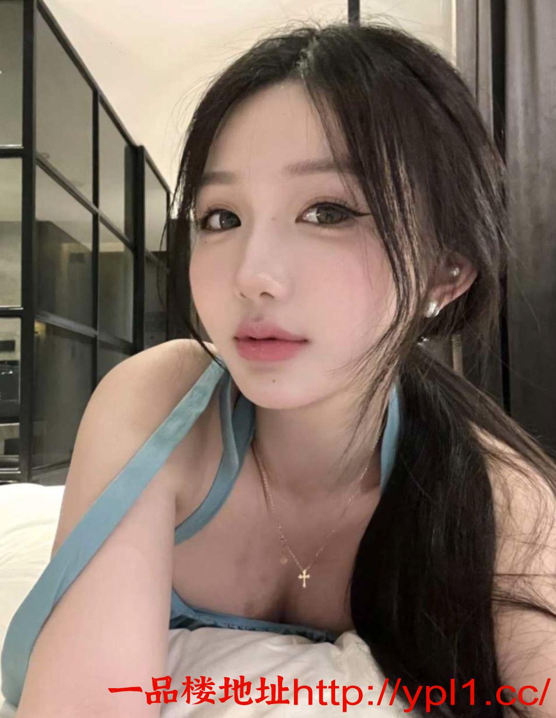 镇海粉嫩逼喷泉小骚货易高潮