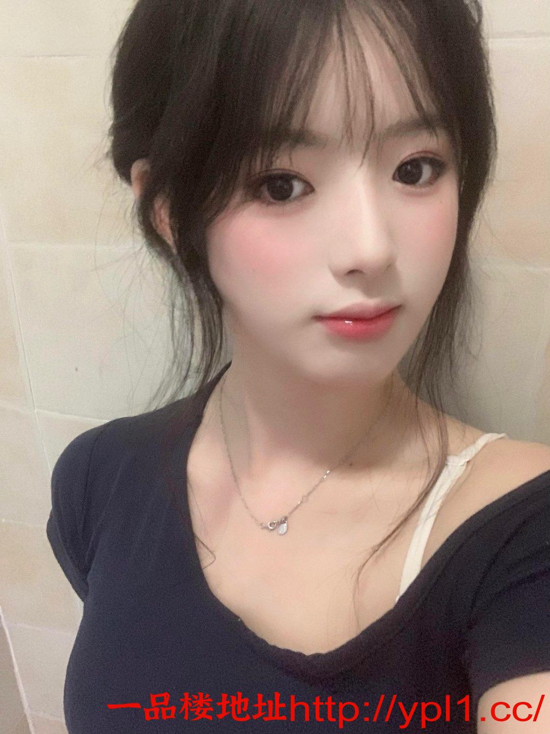 白白嫩嫩翘臀仙女强力推荐