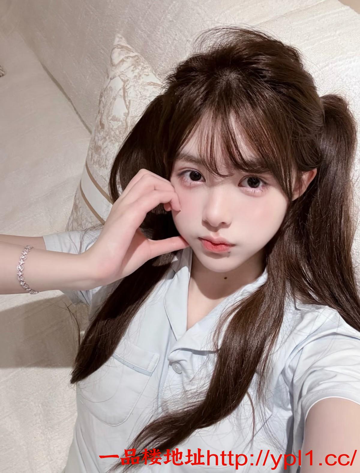 分享一个19岁性格开放阴唇保养的很粉嫩