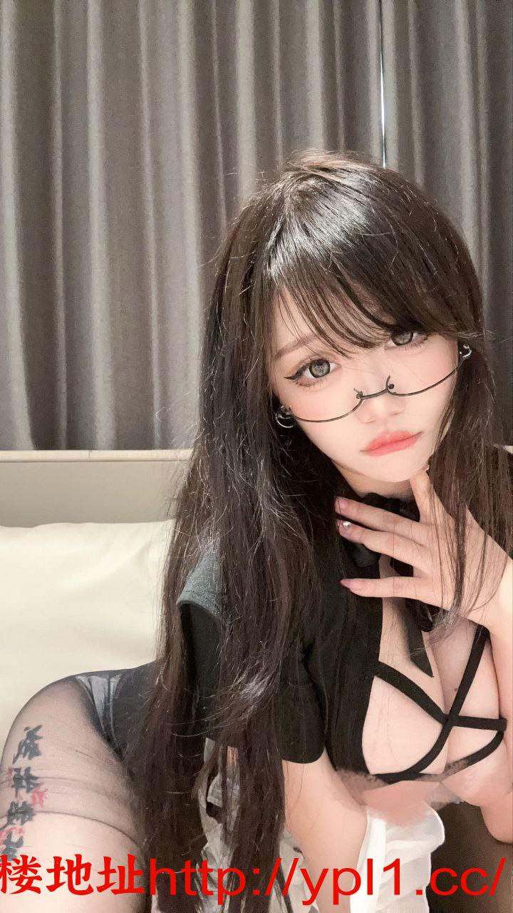 高质量的丝袜大胸妹妹