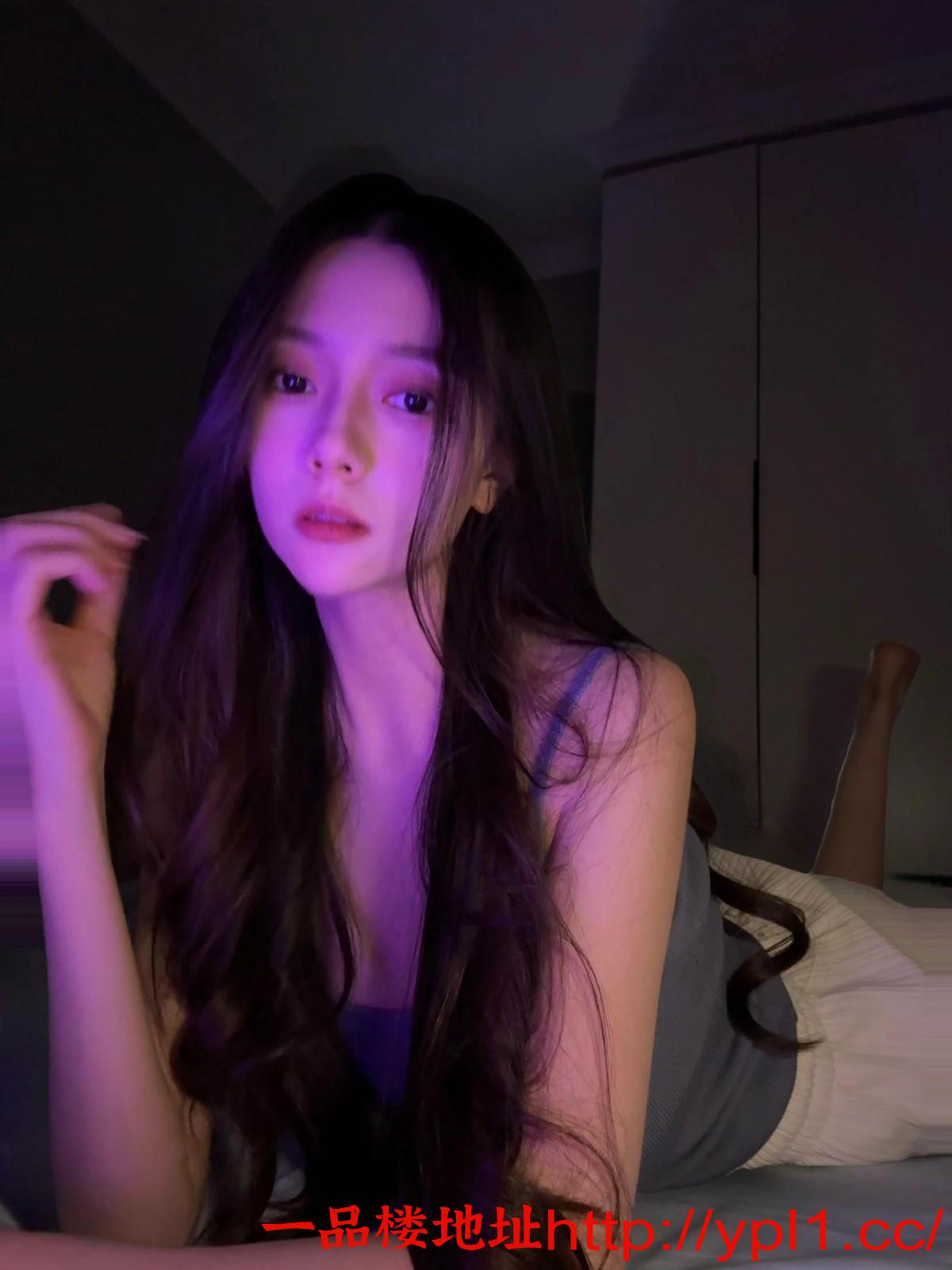 红灯区大胸粉鲍小妹会夹会叫会喷水