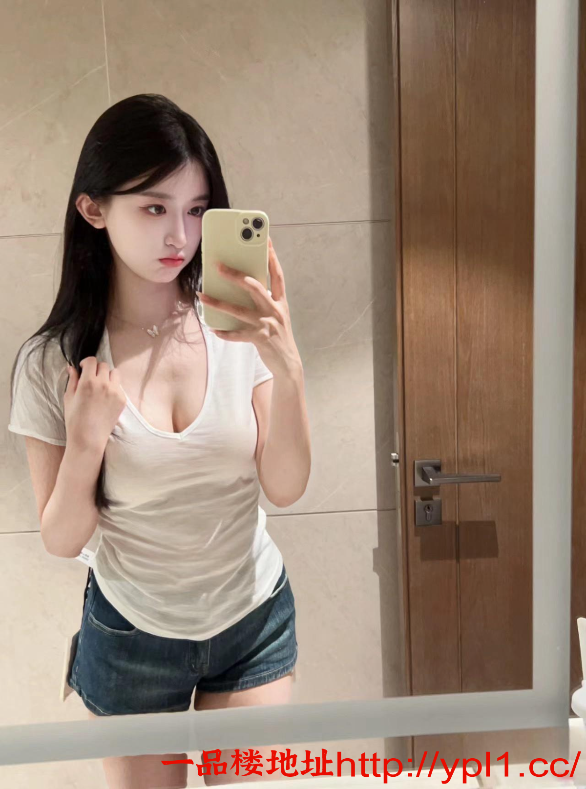 粉嫩骚逼身材很棒，口活一流