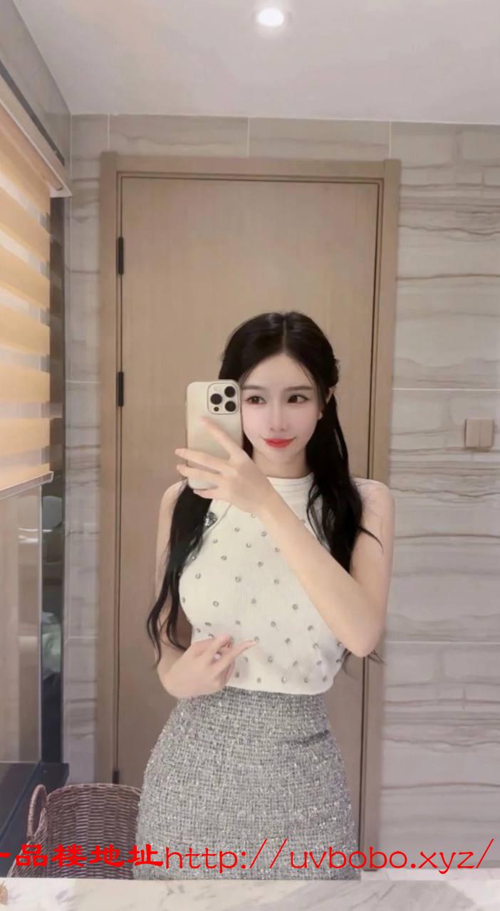 刚下海的兼职嫩女孩，小穴紧嫩得出水可调教可外出