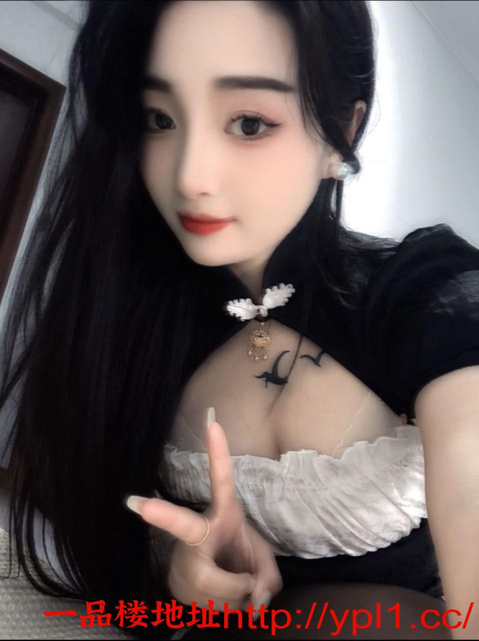 未央嫩滑白虎小学妹