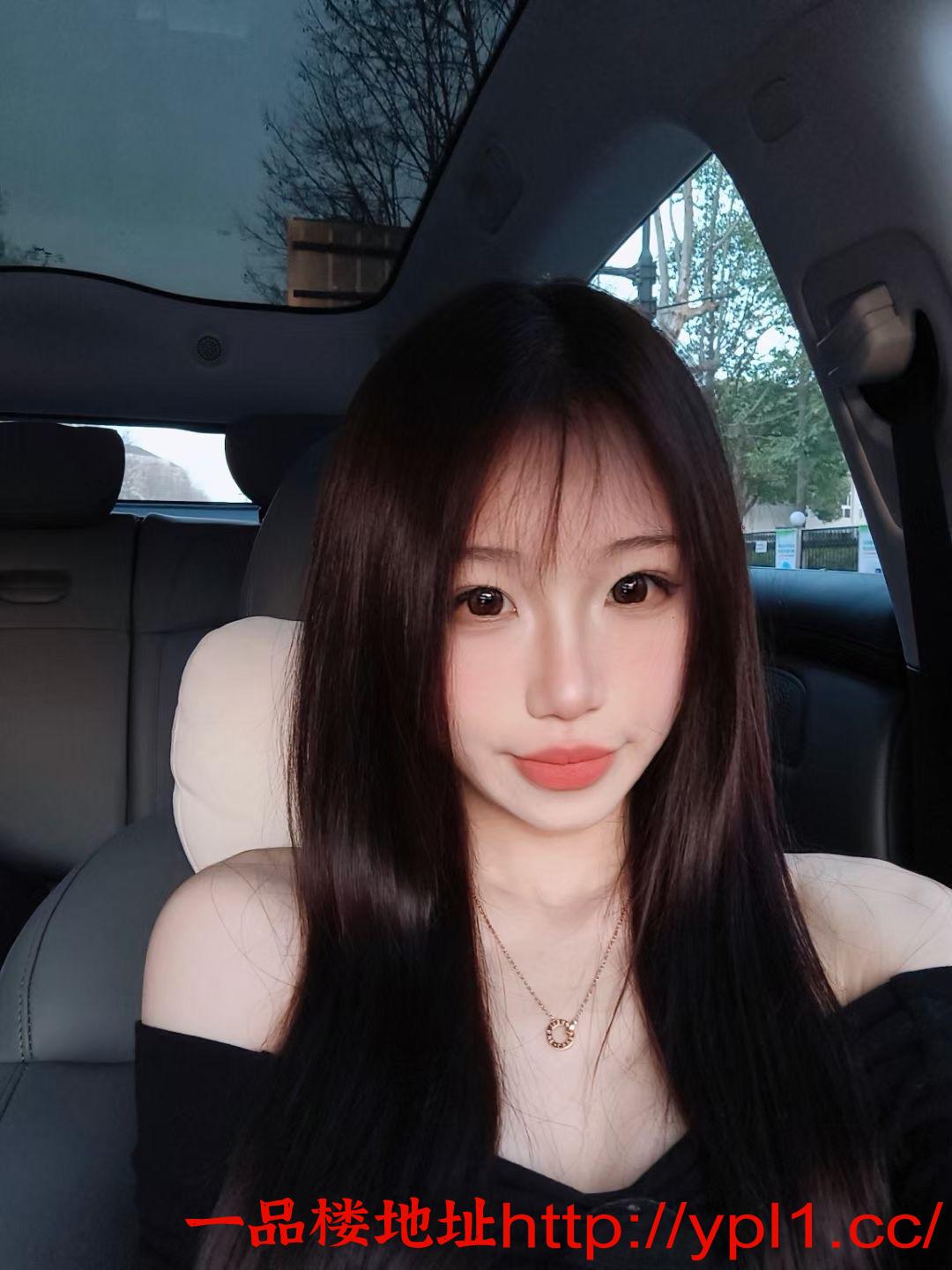 刚下海，兼职外援粉嫩多汁敏感体质巨乳蜜桃臀