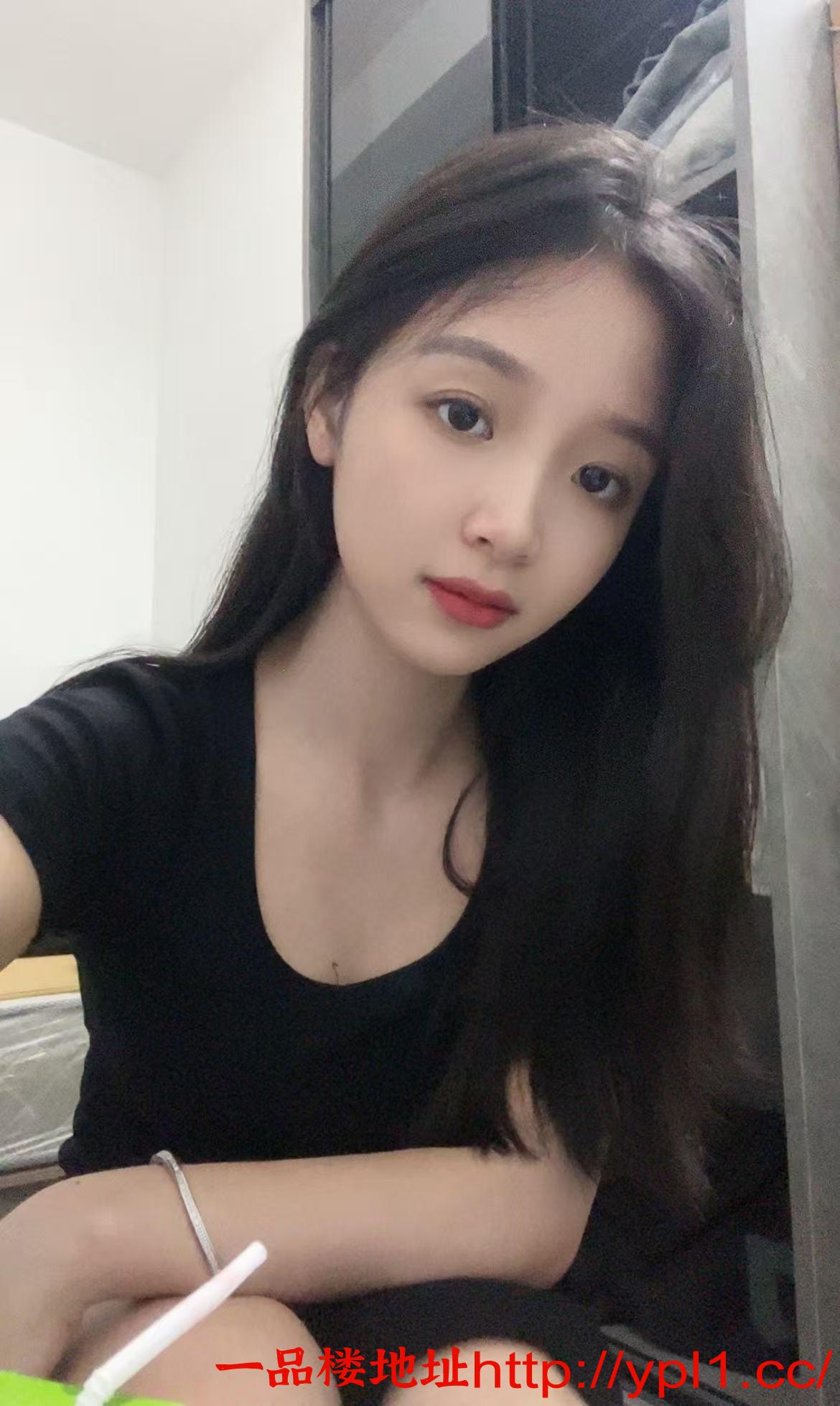 高颜身材苗条口爆顶级一流的嫩妹温柔体贴很开放！可上门可语音