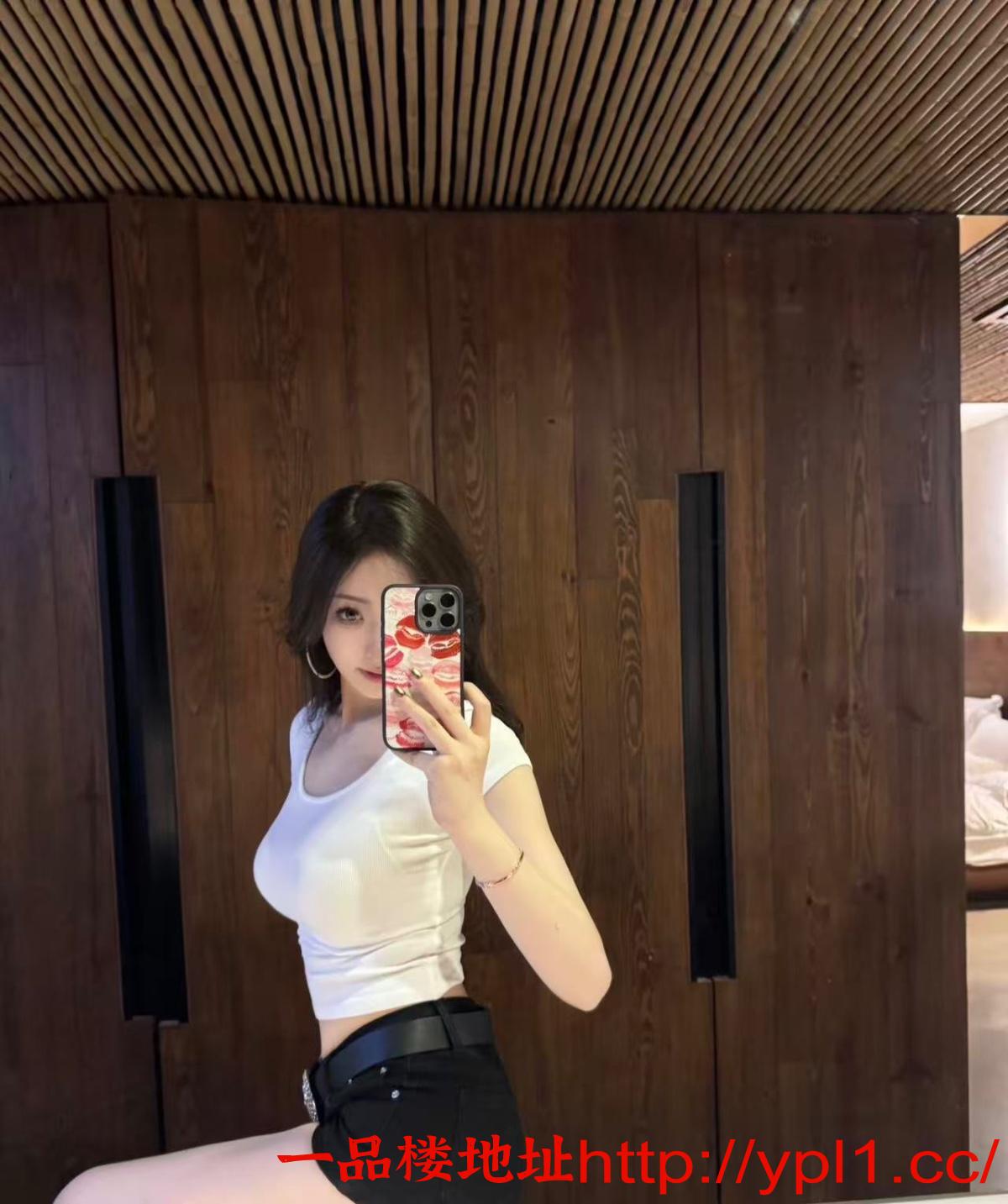 粉嫩骚逼多水可外出