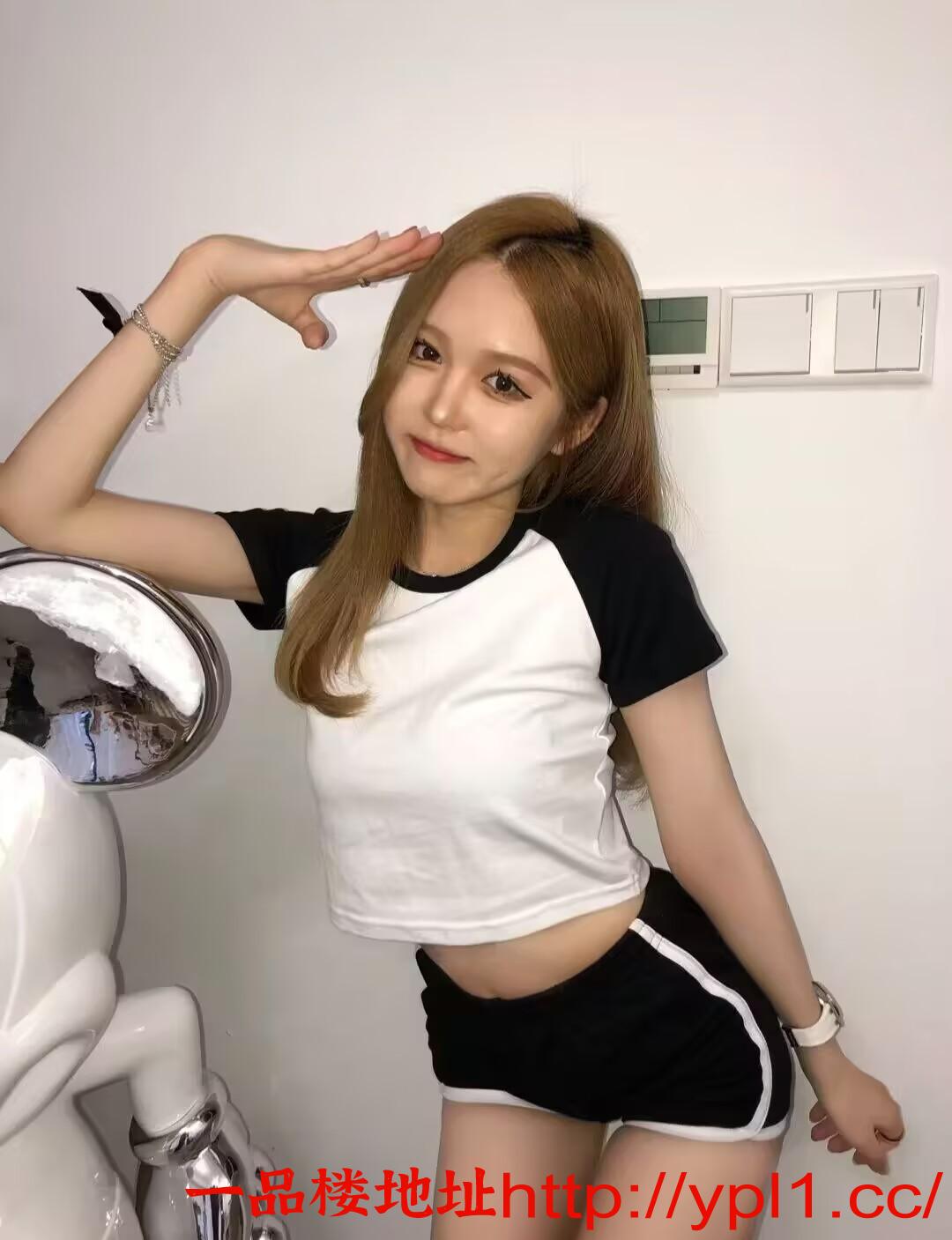 最美白虎粉嫩小骚货（已验真人）