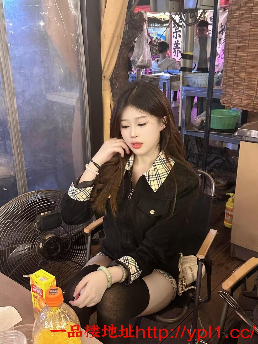 鲍鱼粉嫩水多敏感易高潮妹妹