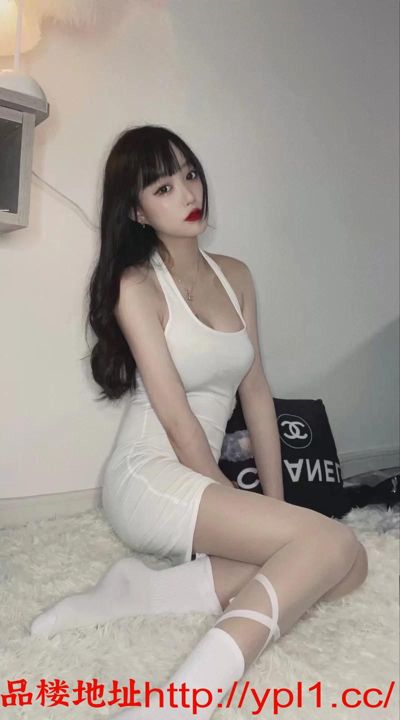 肤白貌美气质佳