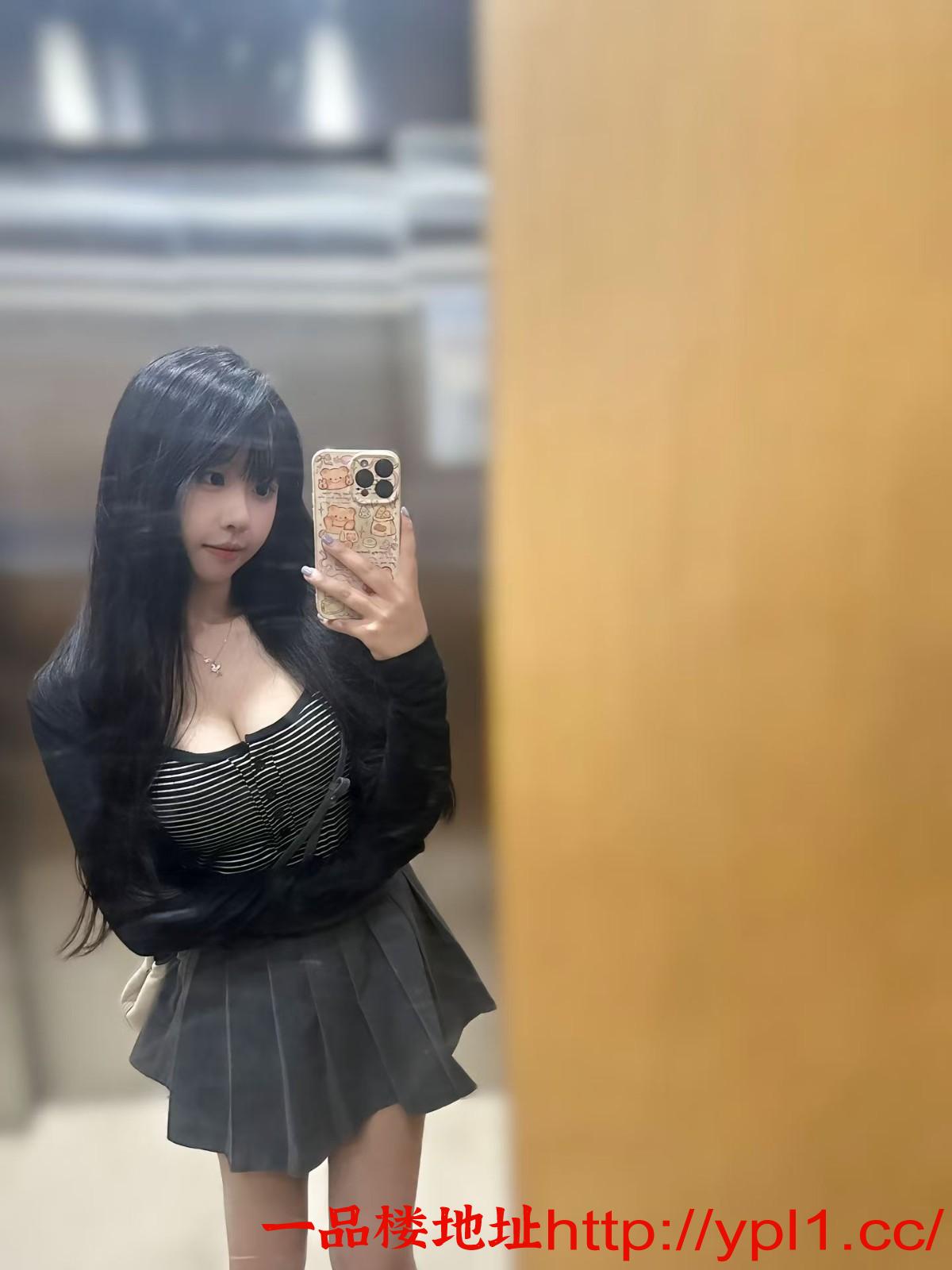 校外兼职女大性感白嫩蝴蝶很粉