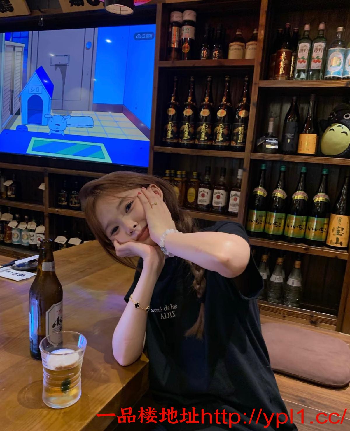 无套口爆大奶妹