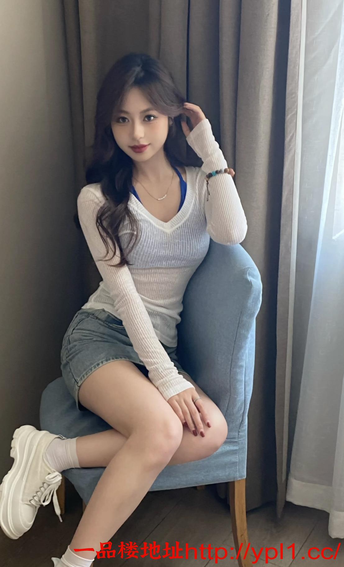 性感小妹三点粉小穴嘴巴很紧