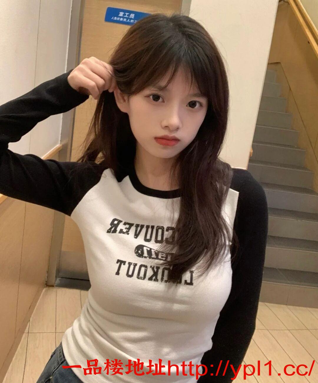 性感诱惑火辣丰满妹子