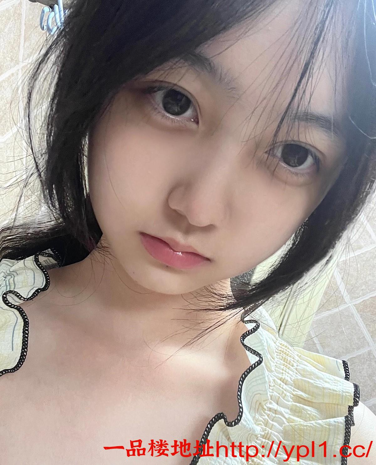 学妹爱玩游戏粉嫩超级紧