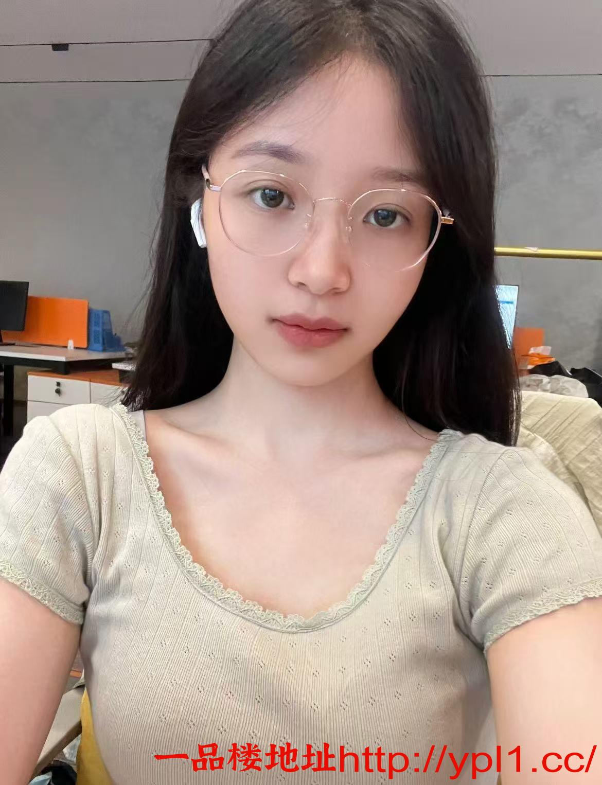 寂寞情趣榨汁人妻够骚兼职可语音验证（可上门）