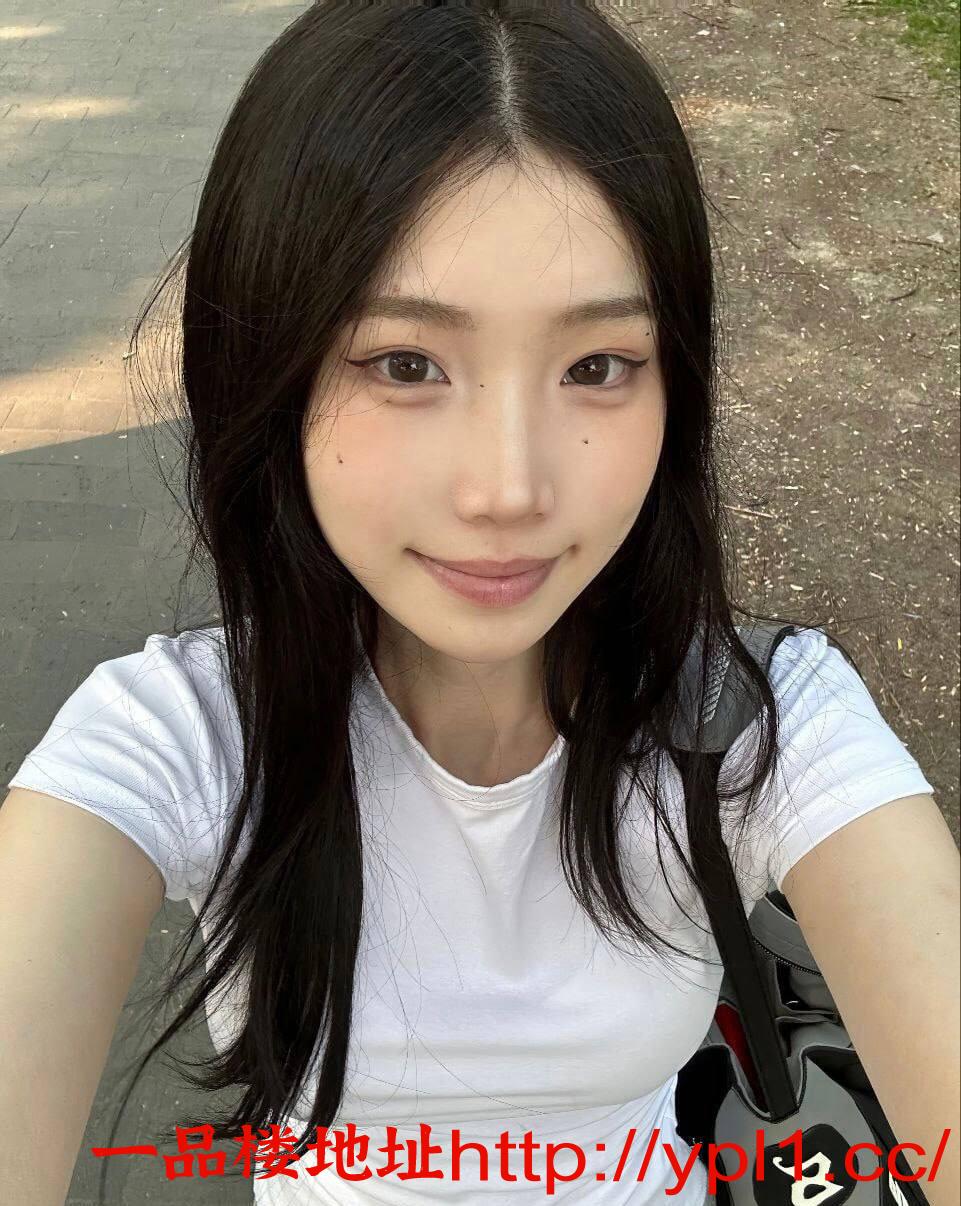 极品高颜值巨乳反差婊（已认证）