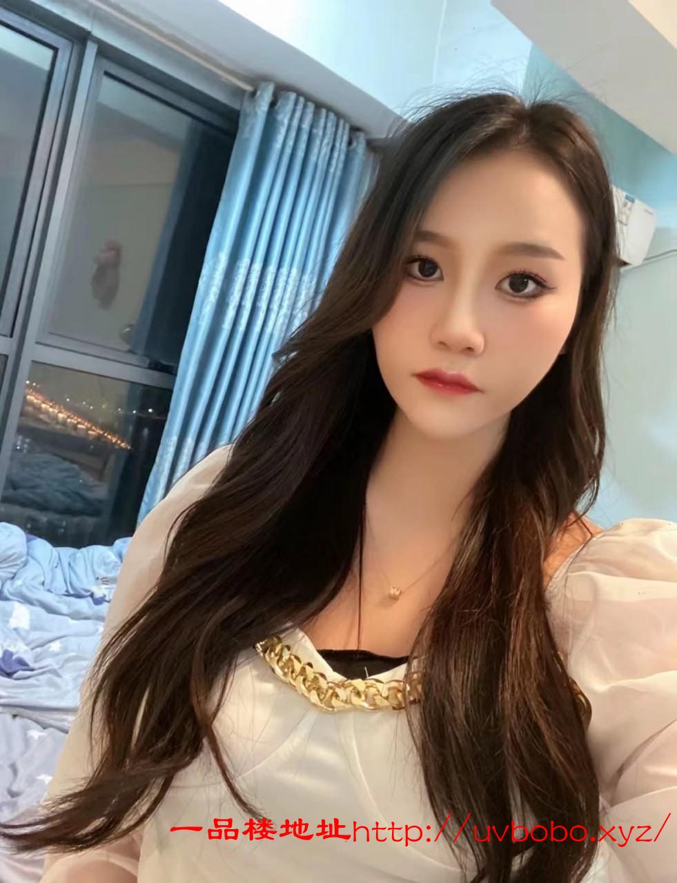 会所出来的乐乐