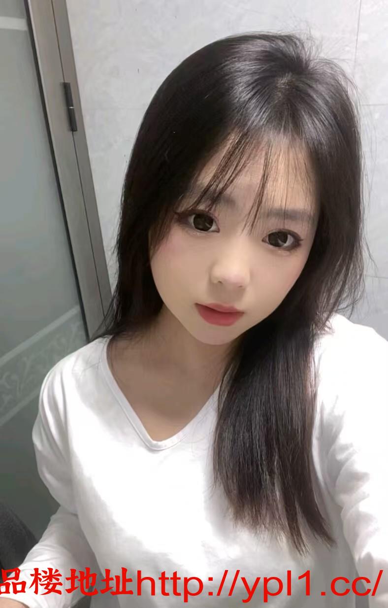 白嫩妹子情人般体验