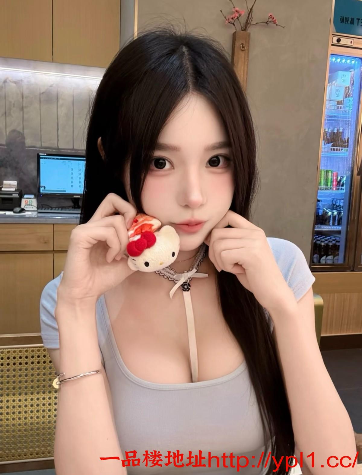 大波多水的嫩妹超爽粉嫩逼