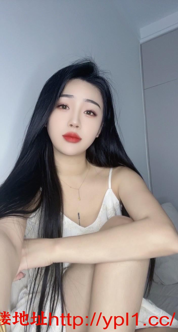 武侯极品白嫩小新人逼紧乳头超粉嫩