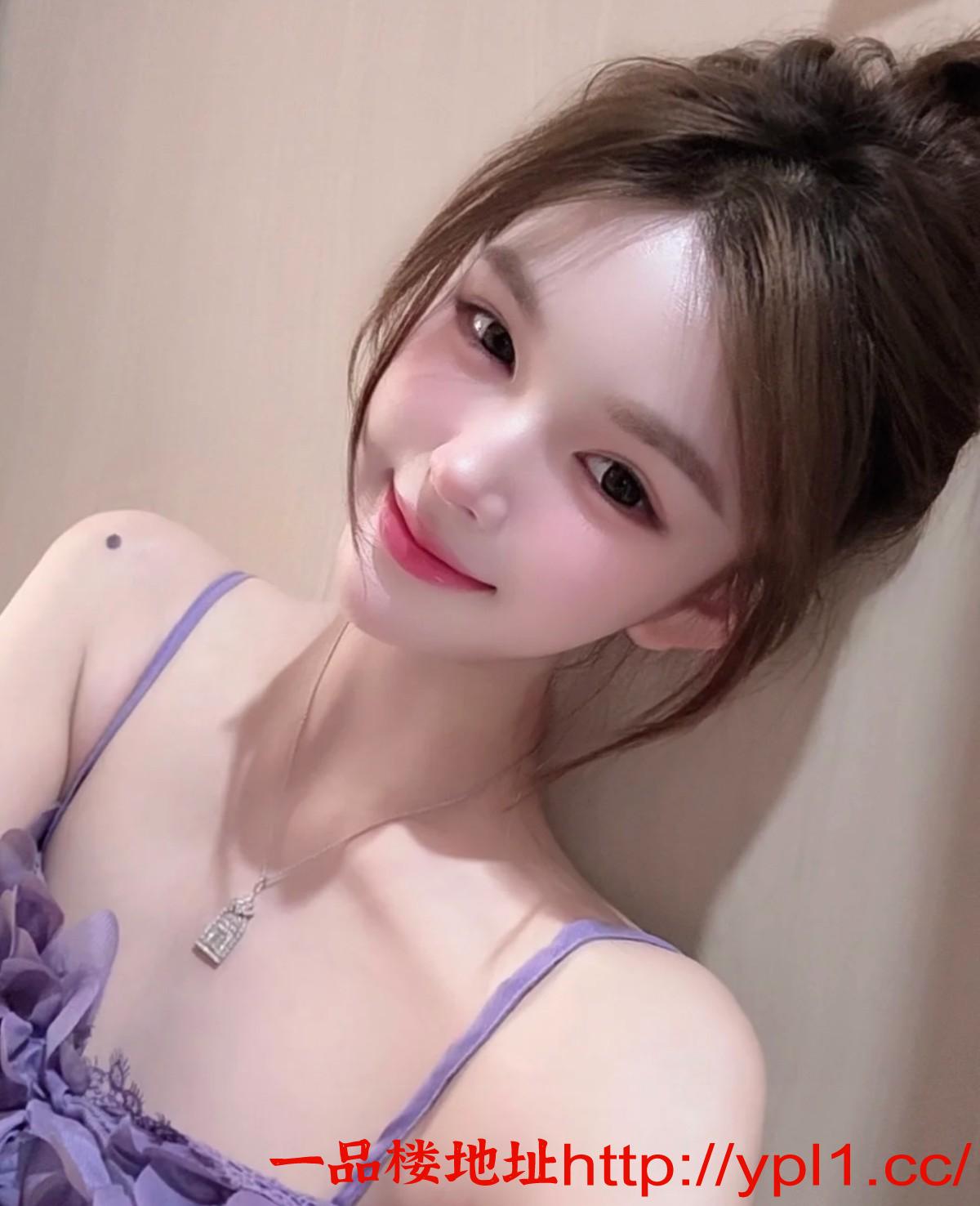 上海体验丰满极品小姐姐 反差感大