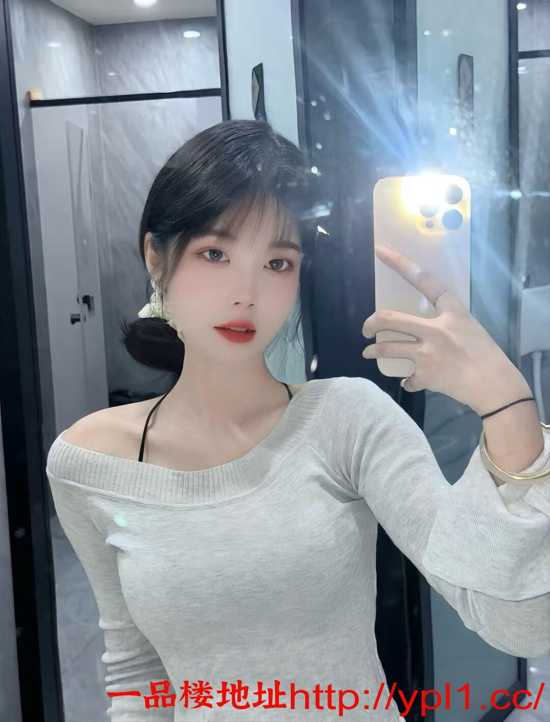 身材皮肤细腻光滑水嫩多汁